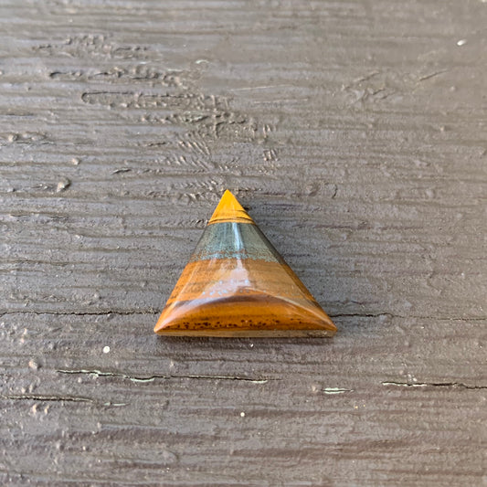 Tiger's Eye Cabochon - 9.4 carats (16.1 mm x 16.7 mm)