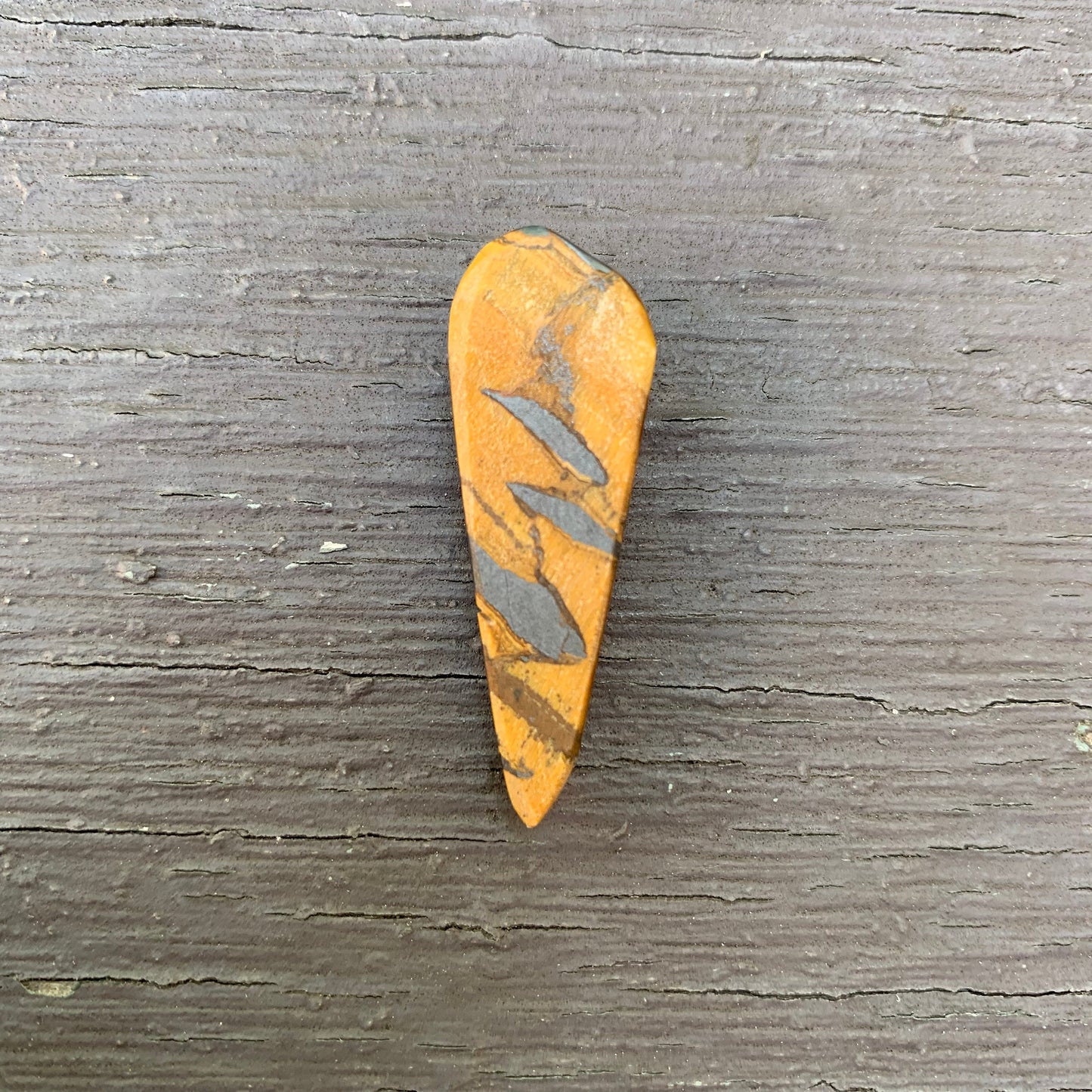 Tiger's Eye Cabochon - 20.9 carats (35.8 mm x 12.6 mm)