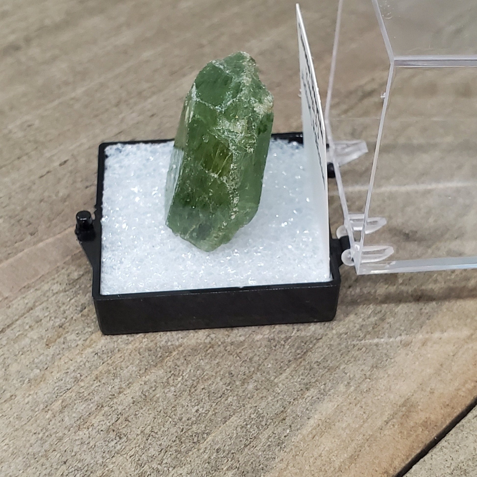 Chrome Diopside Specimen - Earth & Hammer