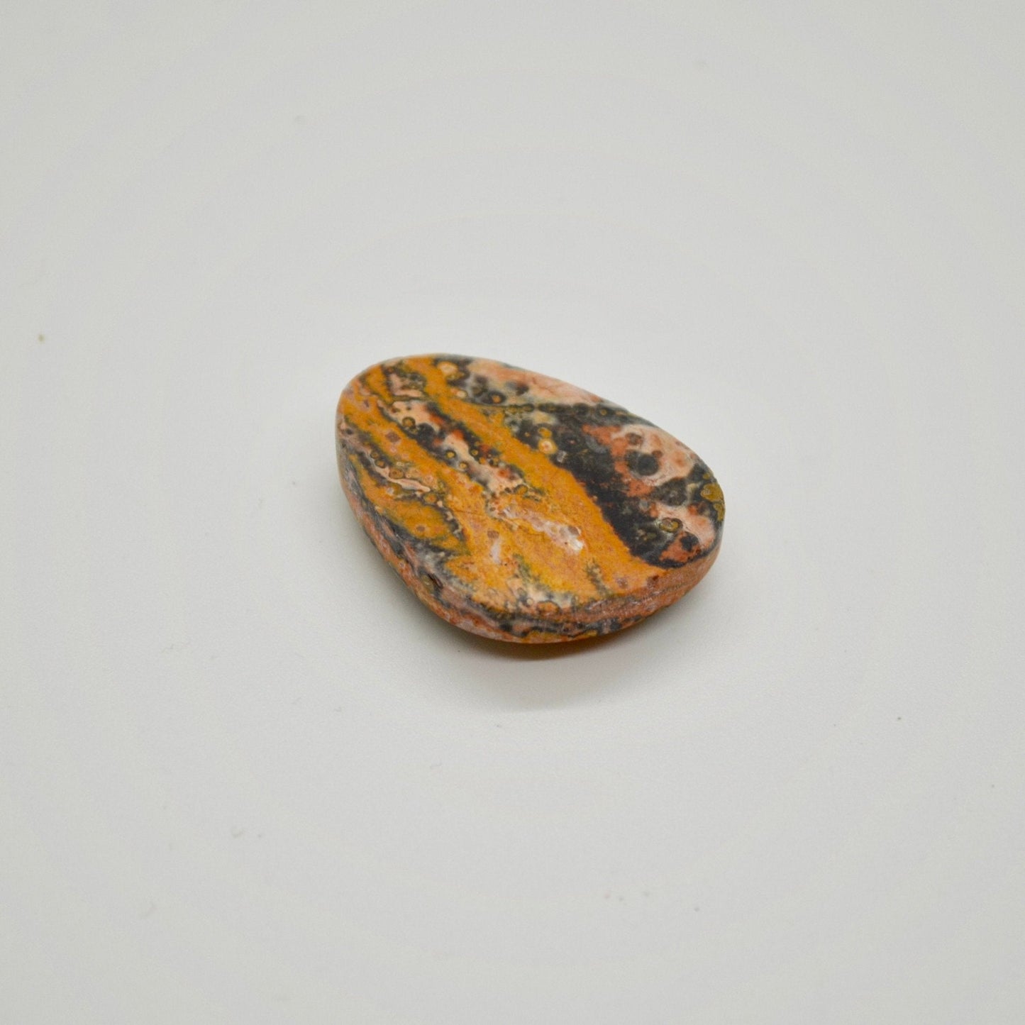 Leopard Skin Jasper Cabochon - 36.7 carats (22.6 mm x 30.5 mm) - Earth & Hammer