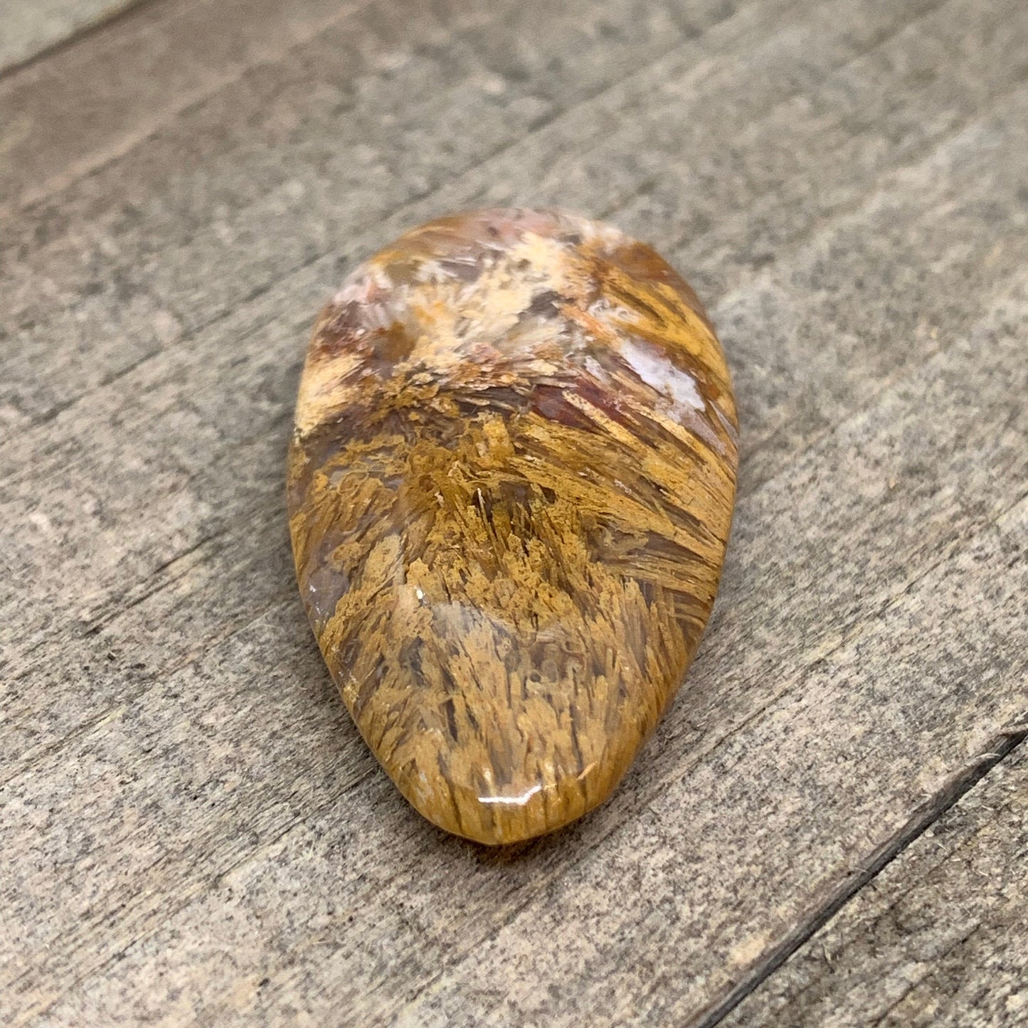 Plume Agate Cabochon - 23.7 carats (32.0 mm x 17.8 mm)